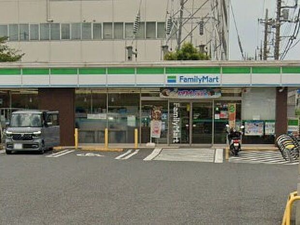コンビニ 600m ファミリーマート 鳩ヶ谷南店