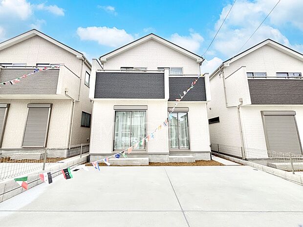 洗練された外観、上質な住空間が広がる室内は永く安心して過ごせる住居です。