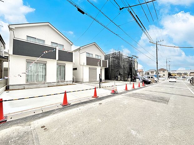 前面道路はきちんと整備されています