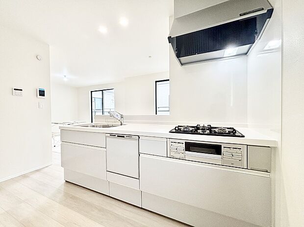 広々とした使い勝手の良いキッチンで日々のお料理も楽しくなりそう