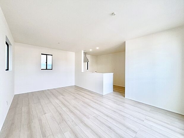 住む方の個性が引き出される、インテリアを考えるのが楽しみなリビングです！ 