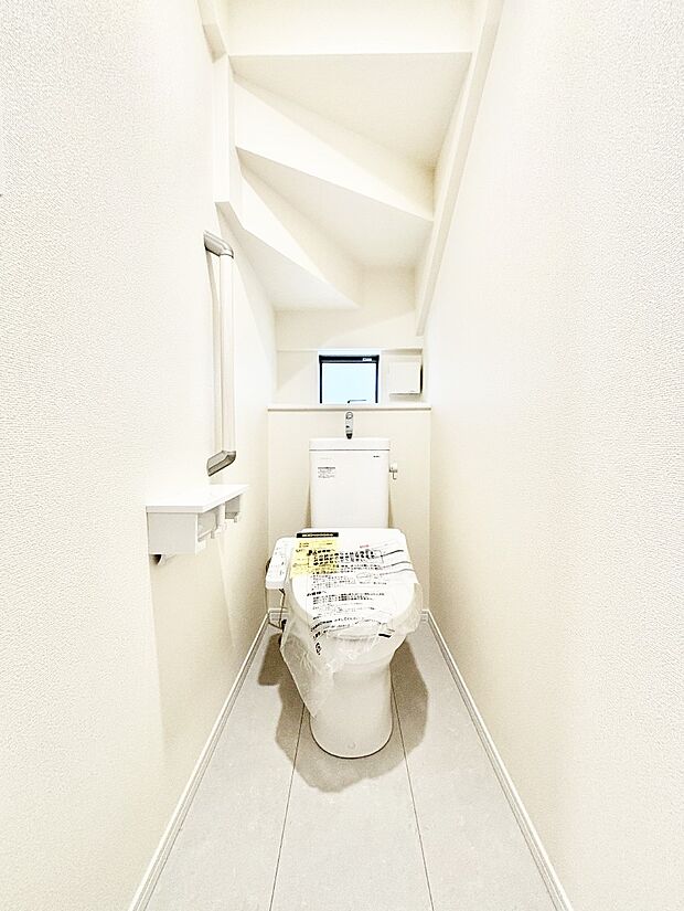 トイレは安心の2箇所!朝のバタバタも一安心です。