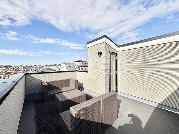 屋上テラスは第2のリビングとしても楽しめます