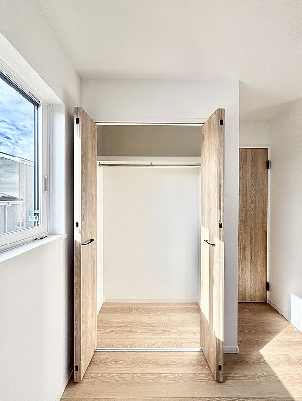 たっぷりの収納スペースで快適に暮らせそう