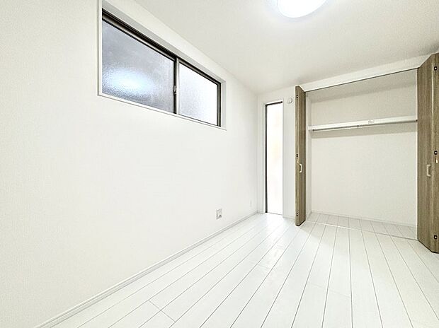 子供部屋にもおすすめな収納スペースたっぷりの居室