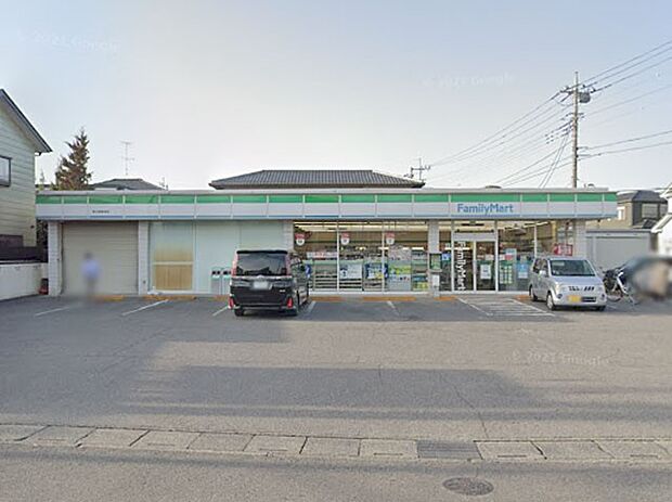 コンビニ 76m ファミリーマート春日部藤塚店