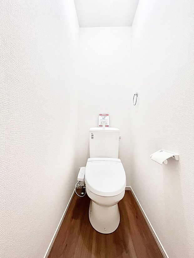 トイレは安心の2箇所!朝のバタバタも一安心です。