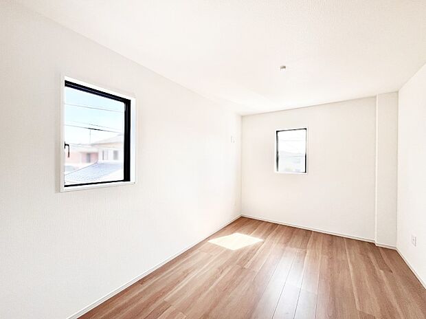 爽やかな日差しがお部屋全体を優しく包み込んでくれます