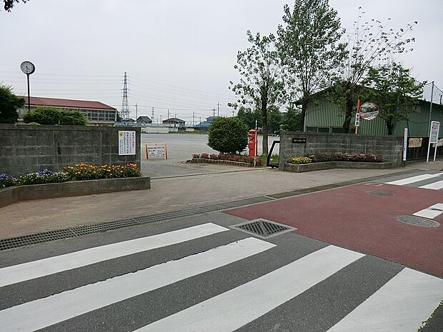 小学校 1200m 鴻巣市立鴻巣北小学校