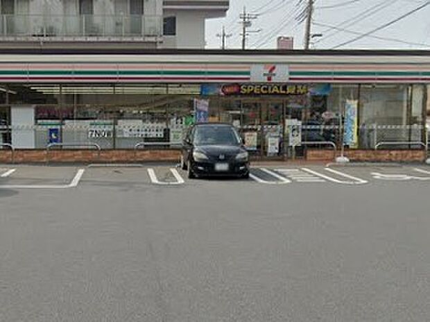 コンビニ 225m セブン-イレブン 越谷南町1丁目店