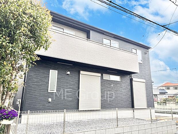 洗練された外観、上質な住空間が広がる室内は永く安心して過ごせる住居です。 