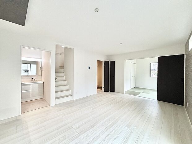 リビング階段が家族の笑顔と会話をつないでくれます  