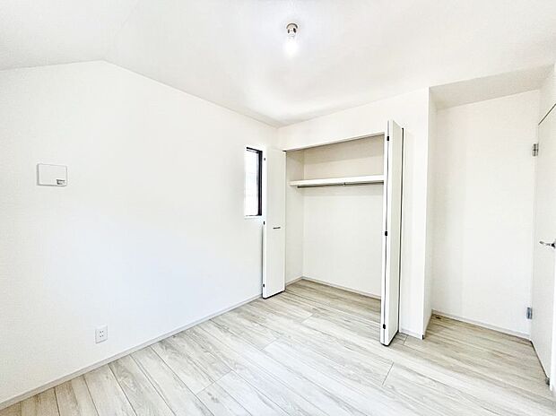 収納が充実しているので、居住スペースを広く使えます。 