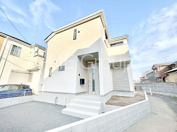 溢れる陽光でご家族の笑顔も輝く