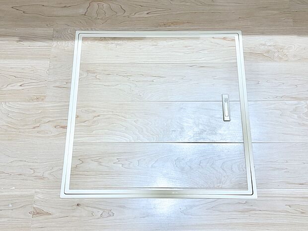 床下収納付き!日用品・非常用品の収納にも大活躍。