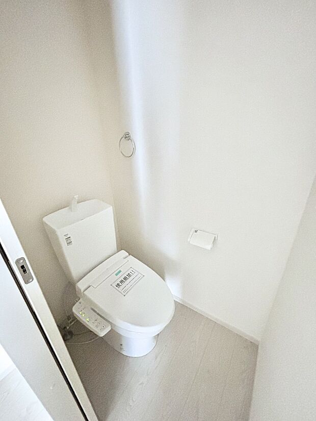 トイレは1階と2階それぞれに配置されていてとても便利です。