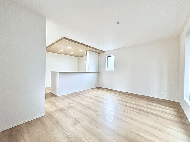 住む方の個性が引き出される、インテリアを考えるのが楽しみなリビングです！ 