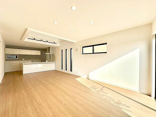 住む方の個性が引き出される、インテリアを考えるのが楽しみなリビングです!