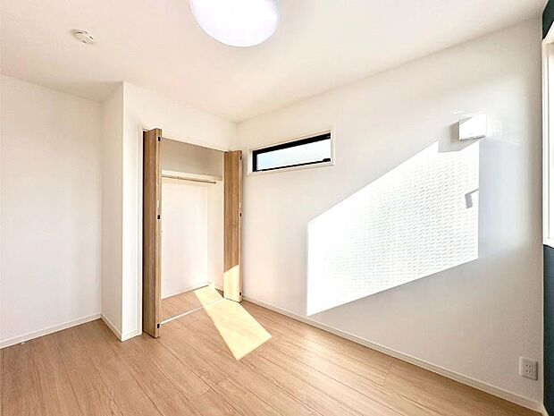 収納が充実しているので居住スペースを広々使えます