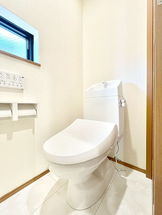 トイレは1階と2階それぞれに配置されていてとても便利です。 