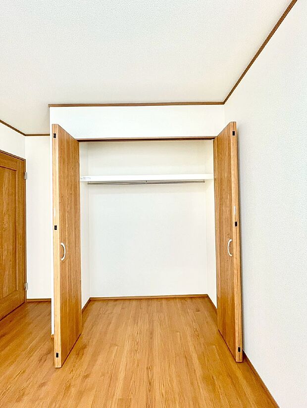 たっぷりの収納スペースで快適に暮らせそう 