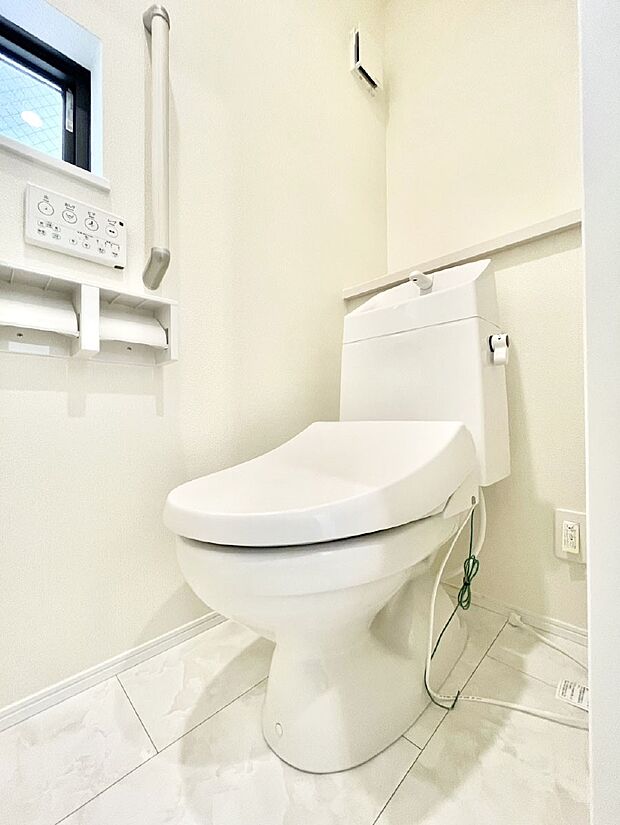 トイレは1階と2階それぞれに配置されていてとても便利です。