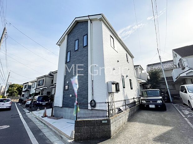 溢れる陽光でご家族の笑顔も輝く