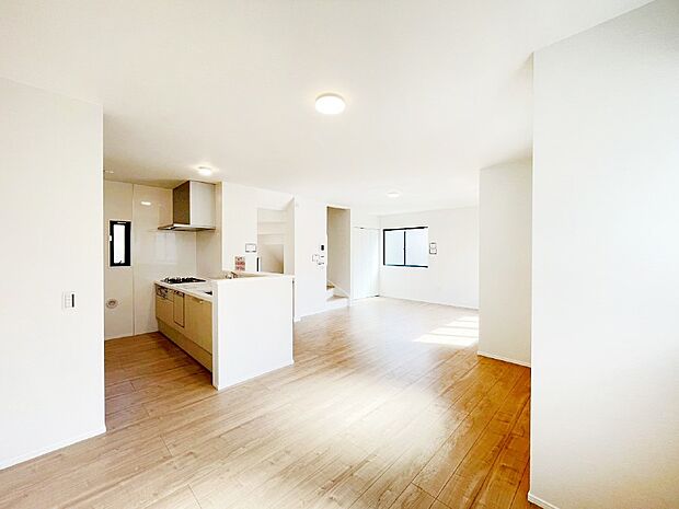 2階リビングはおひさまの光をたっぷりと取りこめ、ゆったりと過ごせます