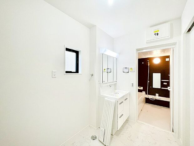 上質な洗面空間がゆとりの時間を演出