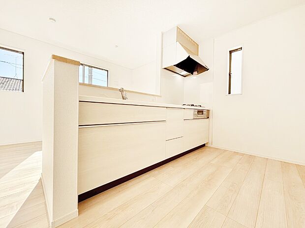 毎日使うキッチンだから、使いやすさ&お手入れのしやすさにこだわりました。