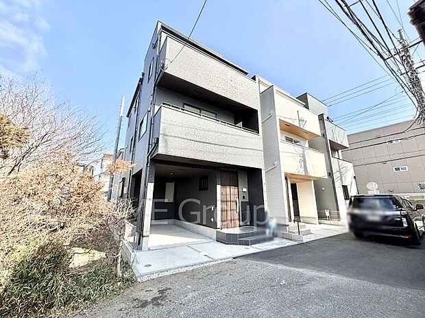 前面道路はきちんと整備されています