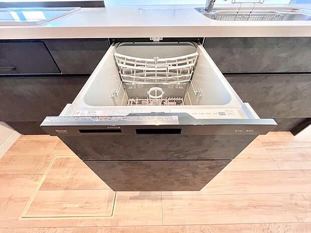 面倒なお片づけは食洗機にお任せ!家事の負担が減って、時間にも気持ちにもゆとりができます。