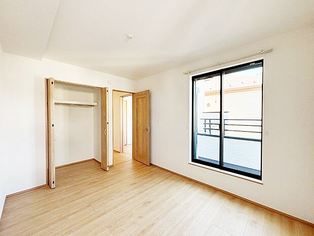 爽やかな日差しがお部屋全体を優しく包み込んでくれます