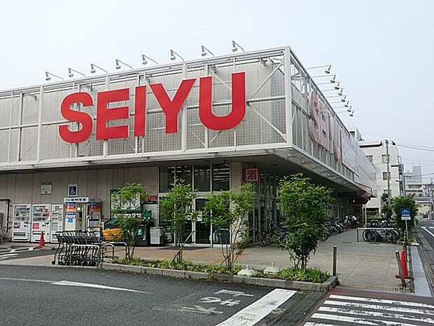 スーパー 800m 西友高野台店