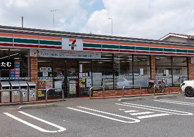コンビニ 800m セブン-イレブン 練馬西大泉4丁目店