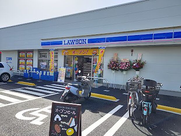 コンビニ 200m ローソン 練馬西大泉五丁目店