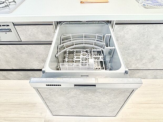 面倒なお片づけは食洗機にお任せ!家事の負担が減って、時間にも気持ちにもゆとりができます。