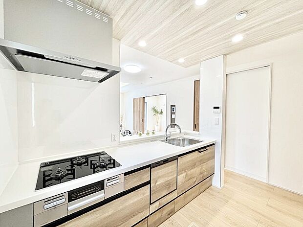 カウンター越しにお話しをしながら毎日のお料理をもっと楽しく