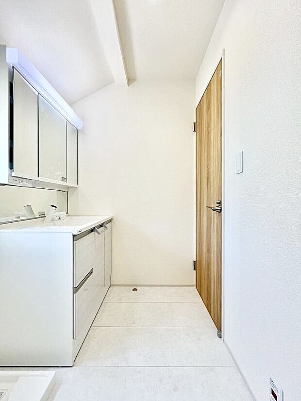 お子さんがうがい、手洗いも喜んでしてくれそうな洗面所!