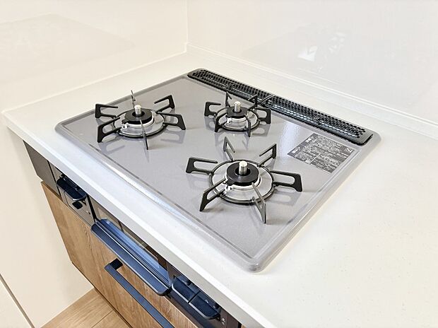 三口ガスコンロでお料理が一気にはかどりそう  