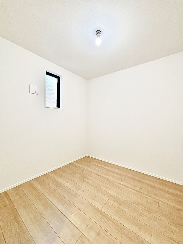 1階のサービスルーム4.5帖　　