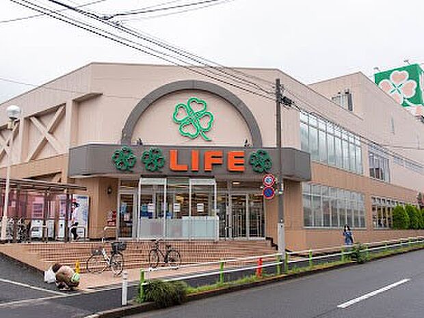 スーパー 600m ライフ赤塚店