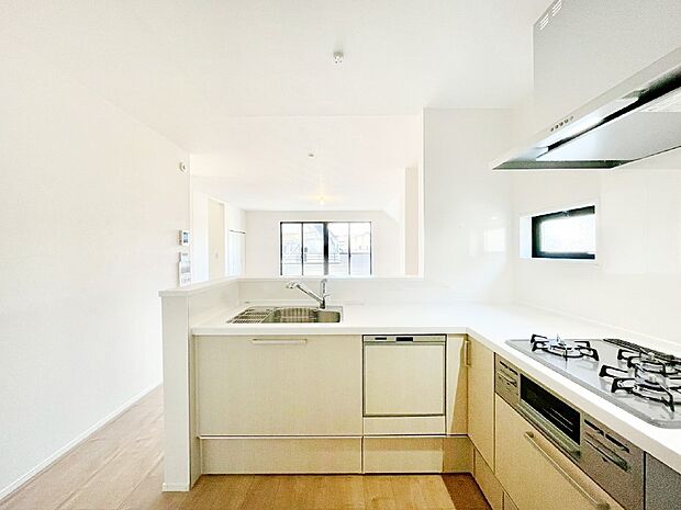 毎日使うキッチンだから、使いやすさ＆お手入れのしやすさにこだわりました。