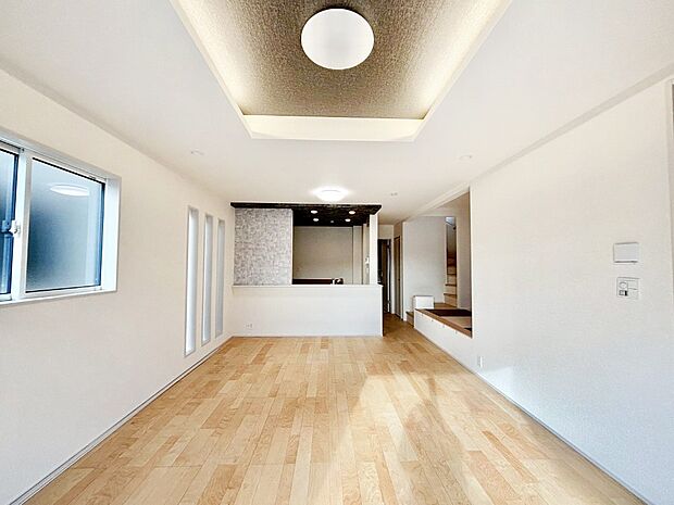 どこにいても家族のつながりを感じられるコミュニケーションリビング。