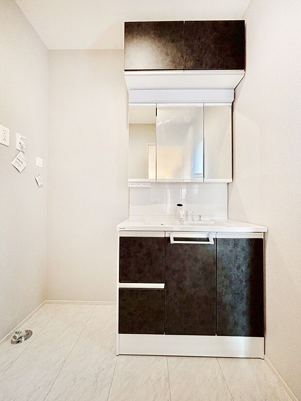 上質な洗面空間がゆとりの時間を演出