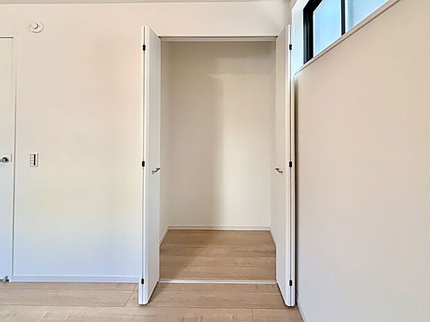 たっぷりの収納スペースで快適に暮らせそう