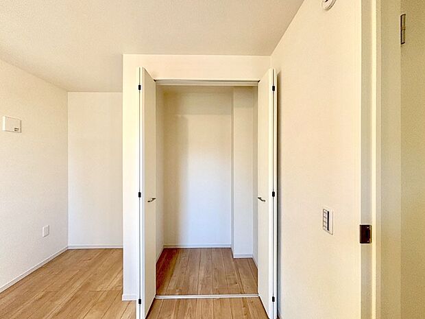 たっぷりの収納スペースで快適に暮らせそう