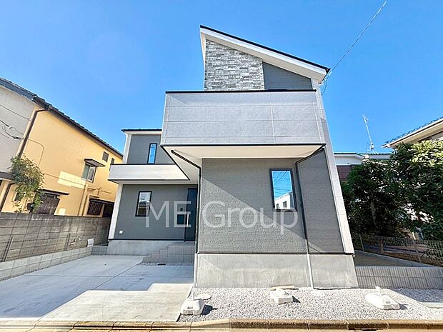 洗練された外観、上質な住空間が広がる室内は永く安心して過ごせる住居です。