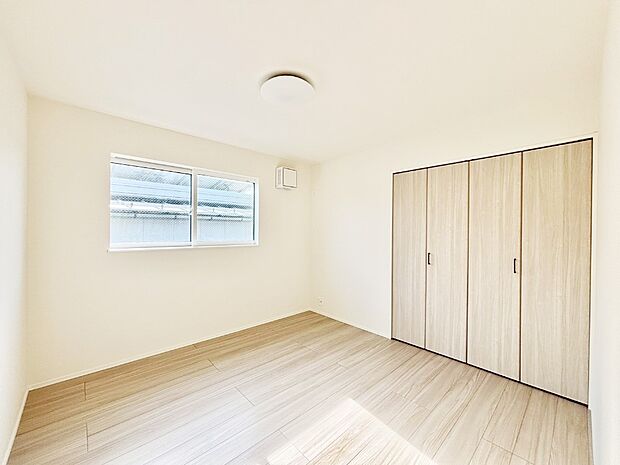 爽やかな日差しがお部屋全体を優しく包み込んでくれます