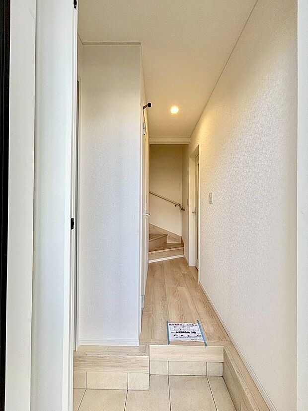 家族の帰宅やお客様をあたたかく迎える玄関